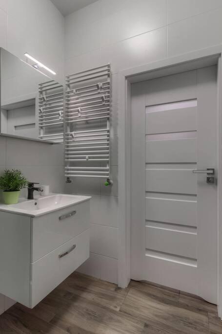 Geodezyjna '70 Cozy P2 Appartement Warschau